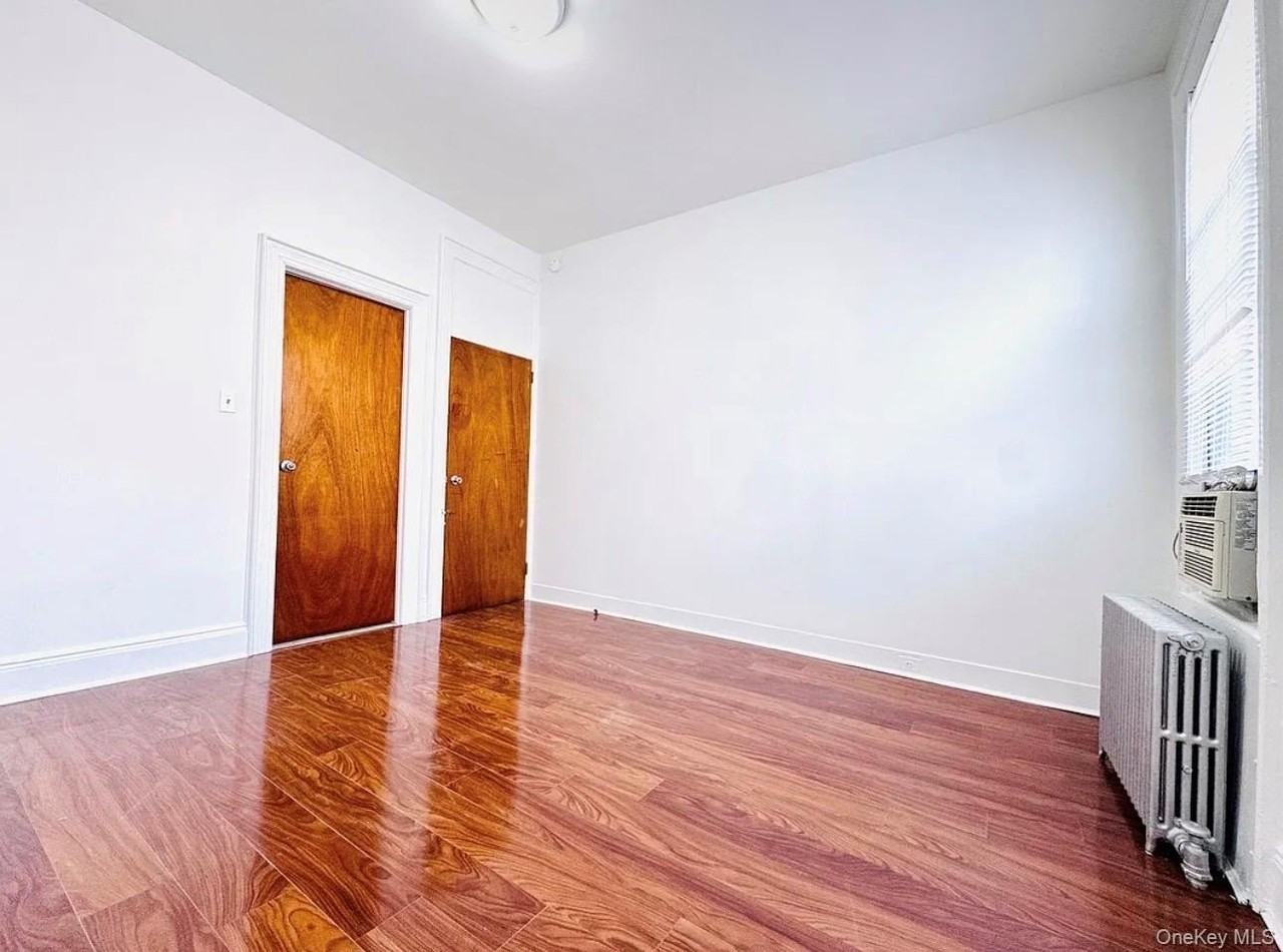 6707 Forest Ave #2L - Photo 2 of 9