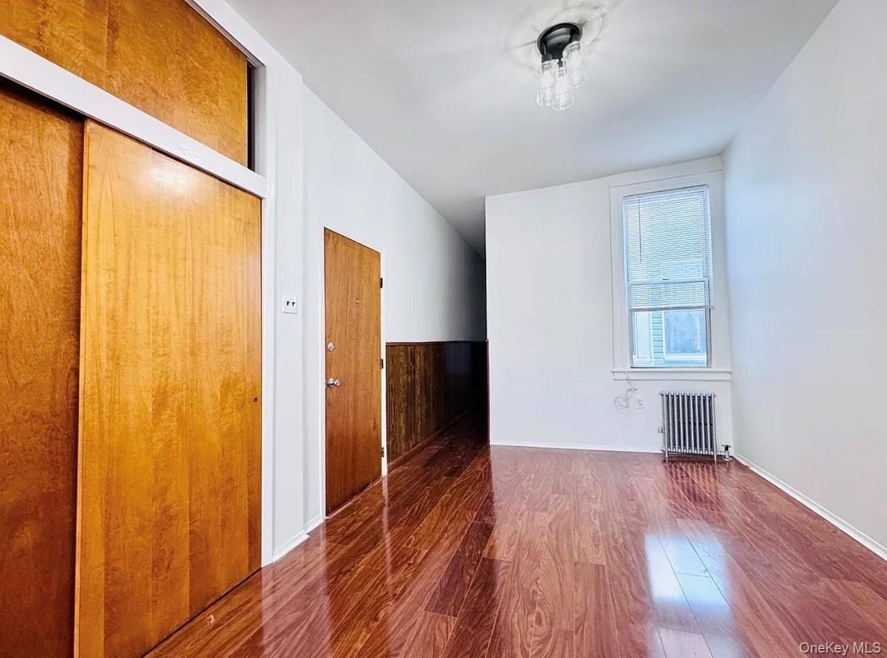 6707 Forest Ave #2L - Photo 4 of 9