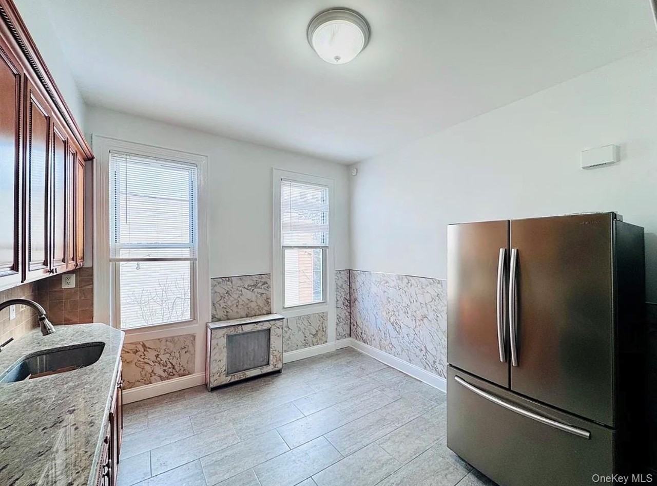 6707 Forest Ave #2L - Photo 7 of 9
