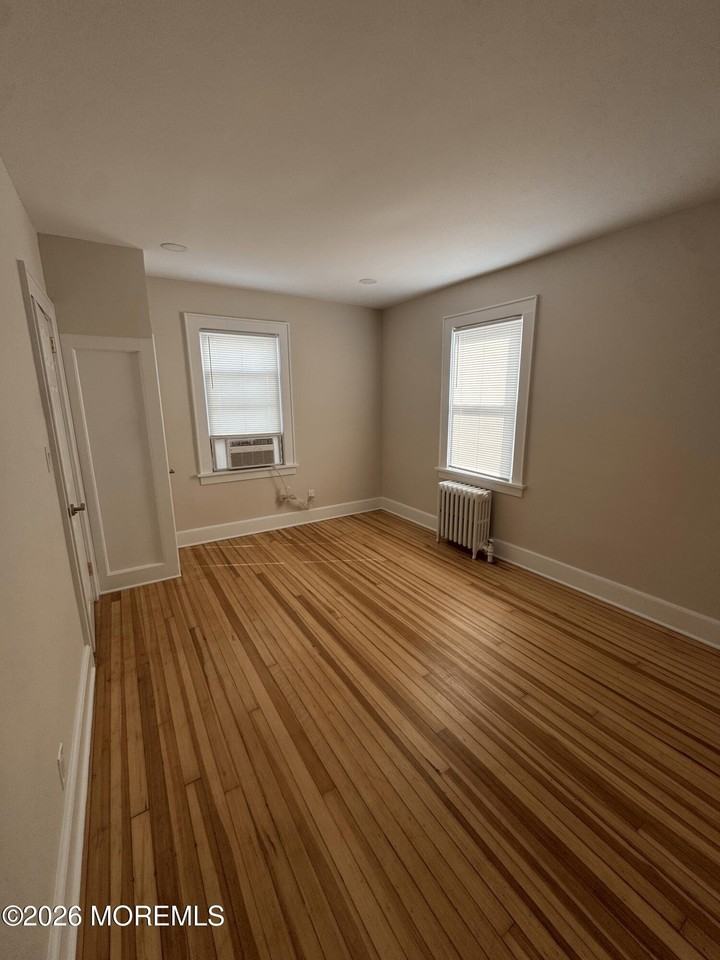177 Bergen St - Photo 5 of 16
