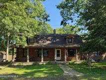 375 Arrowhead Dr - Photo 1 of 1