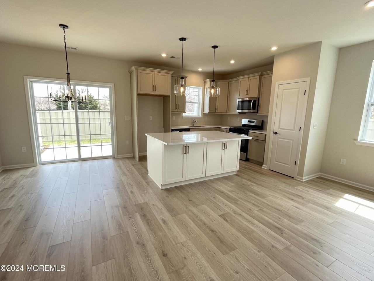 36 Chapel Ln - Photo 4 of 17