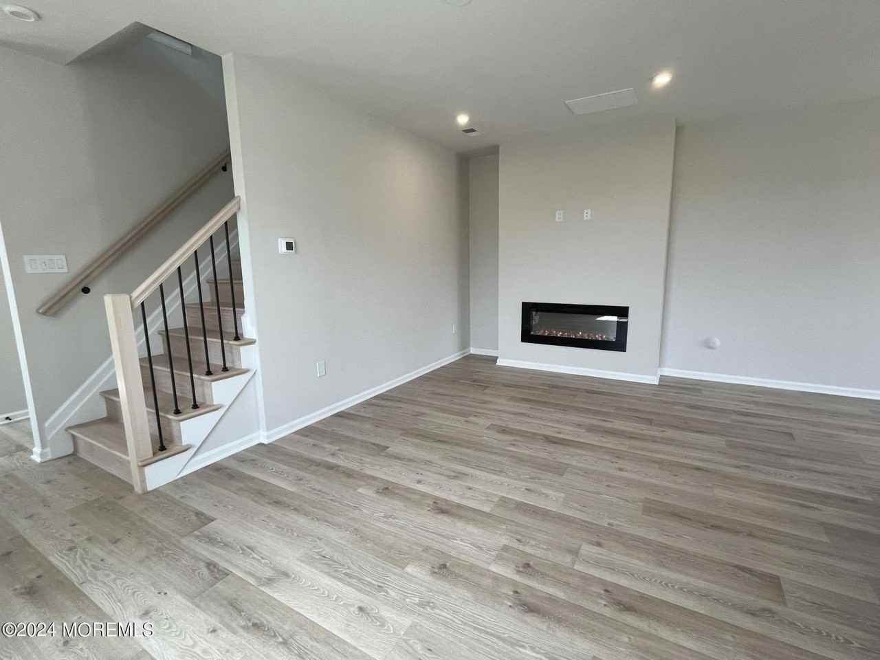 36 Chapel Ln - Photo 5 of 17