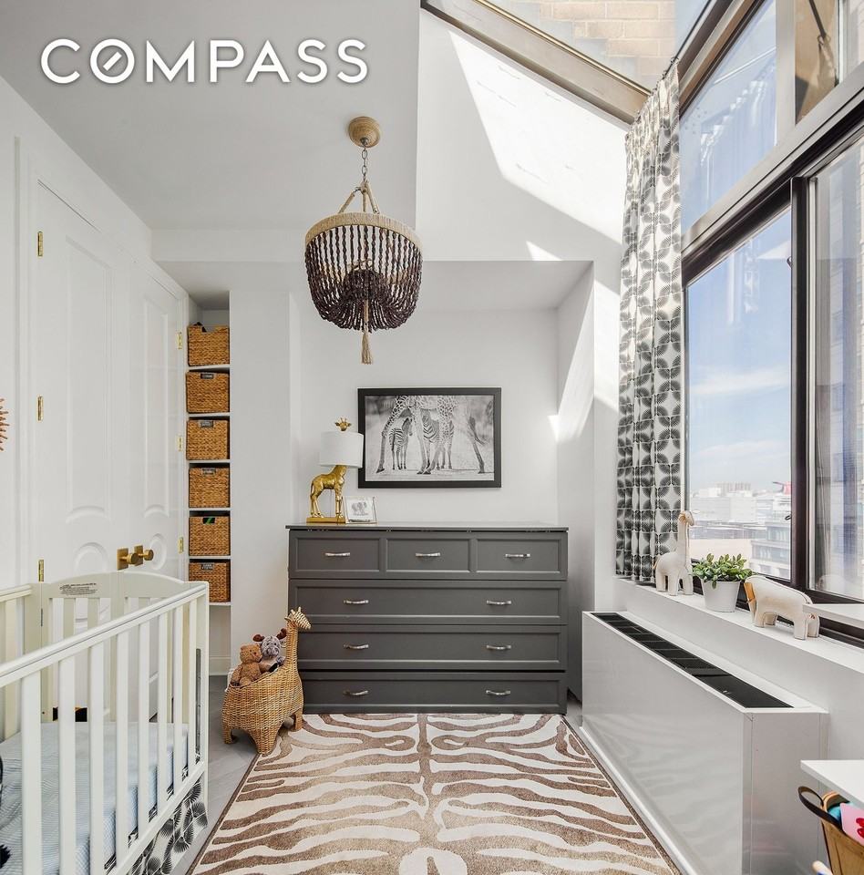 529 W 42nd St #9RR - Photo 5 of 11