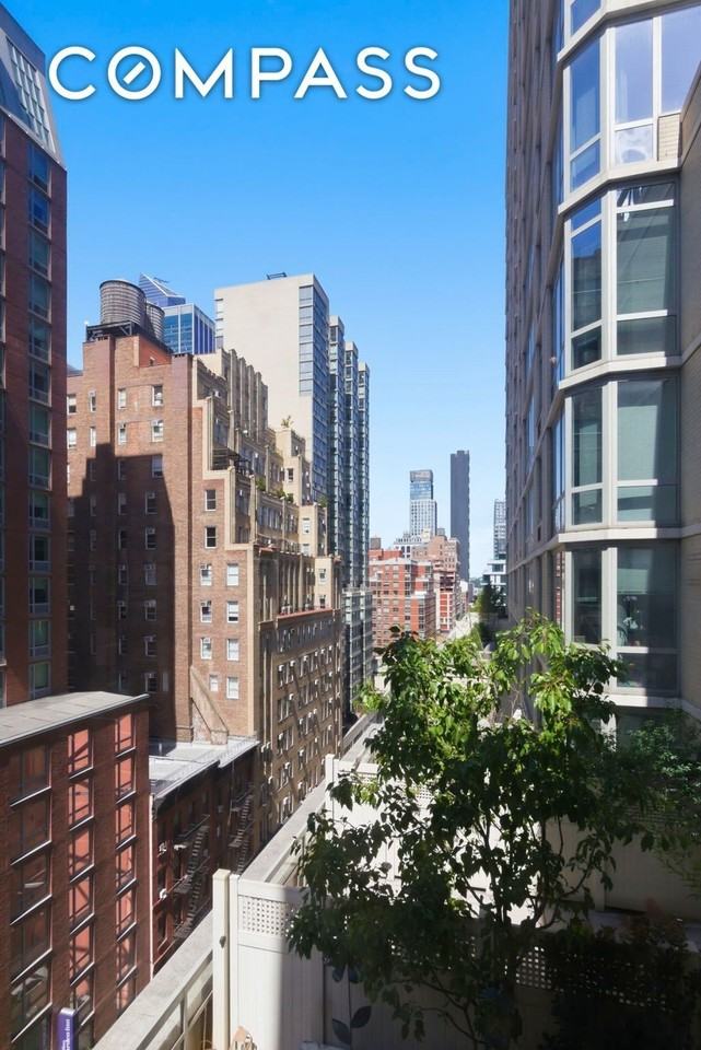 325 W 37th St #9F - Photo 5 of 15
