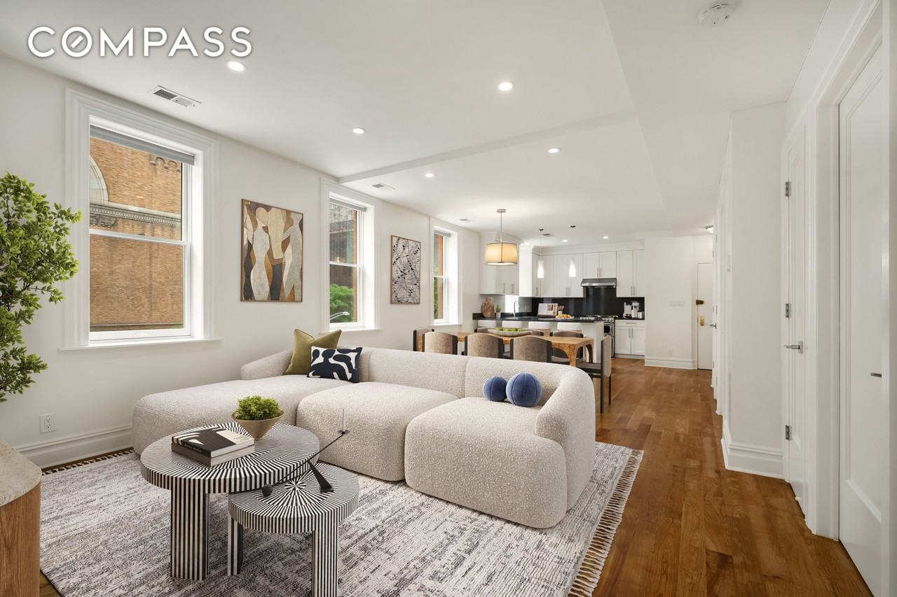 170 W 75th St #3B - Photo 2 of 11