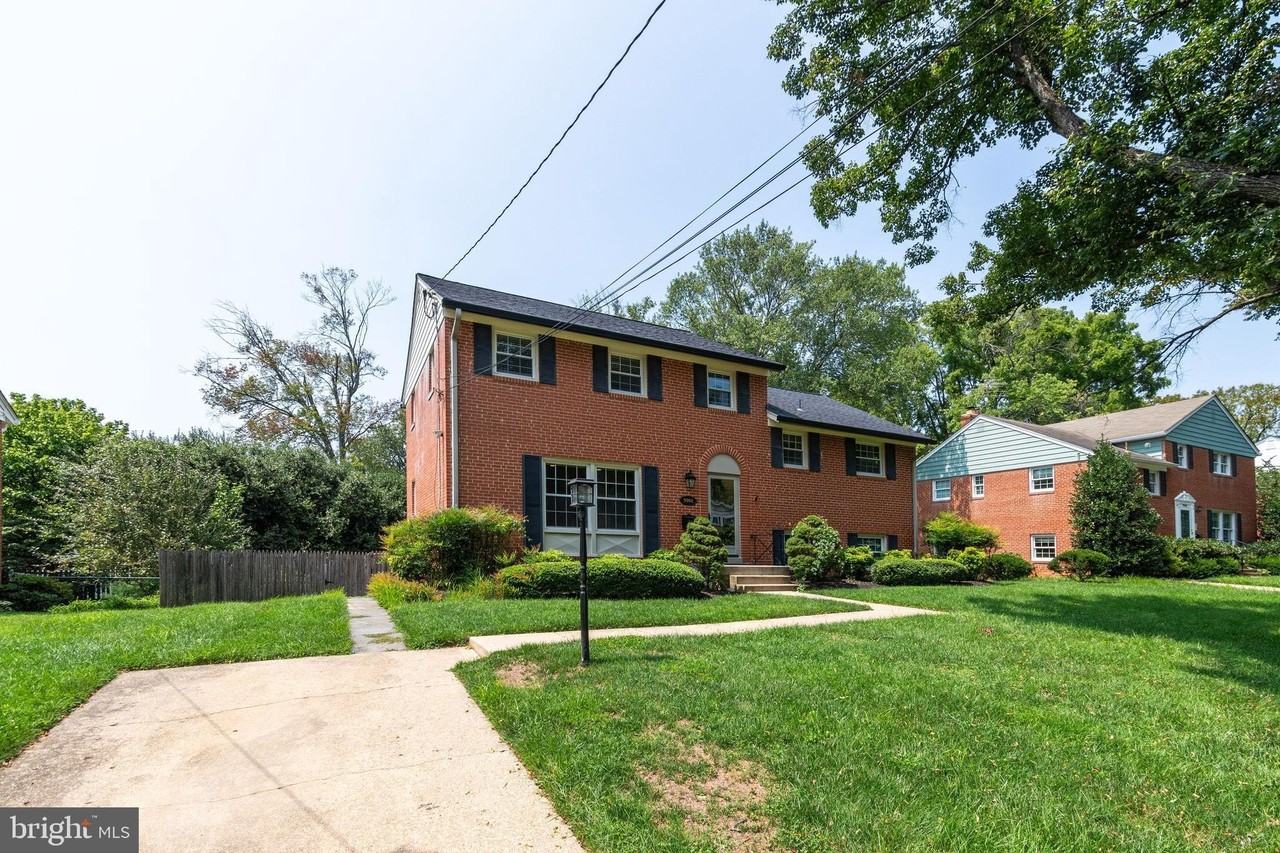 9902 Holmhurst Rd - Photo 2 of 33