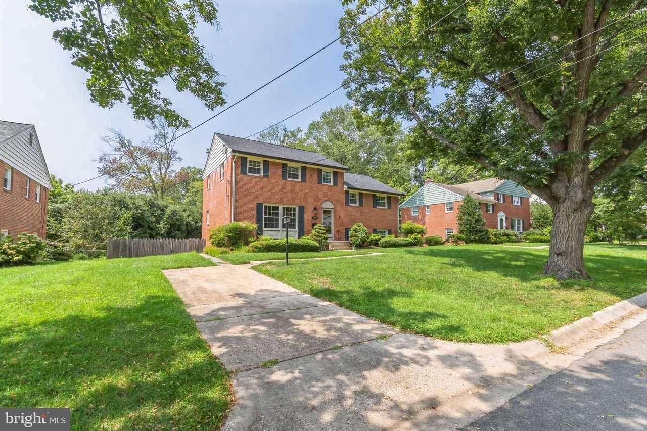 9902 Holmhurst Rd - Photo 3 of 33