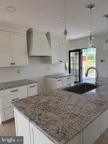 1036 Sweetbriar Rd - Photo 2 of 14