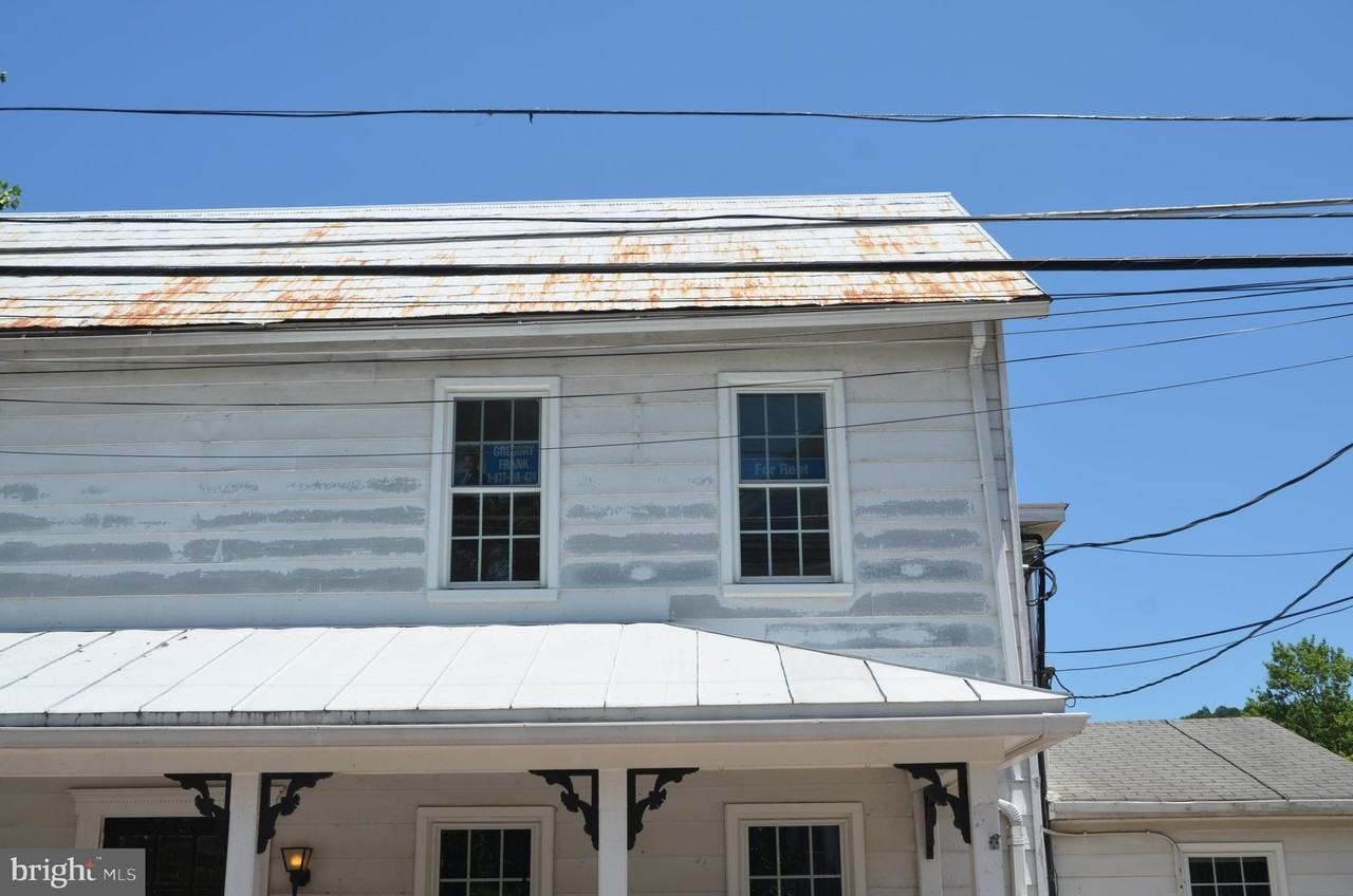 303 Commerce St #C - Photo 2 of 12
