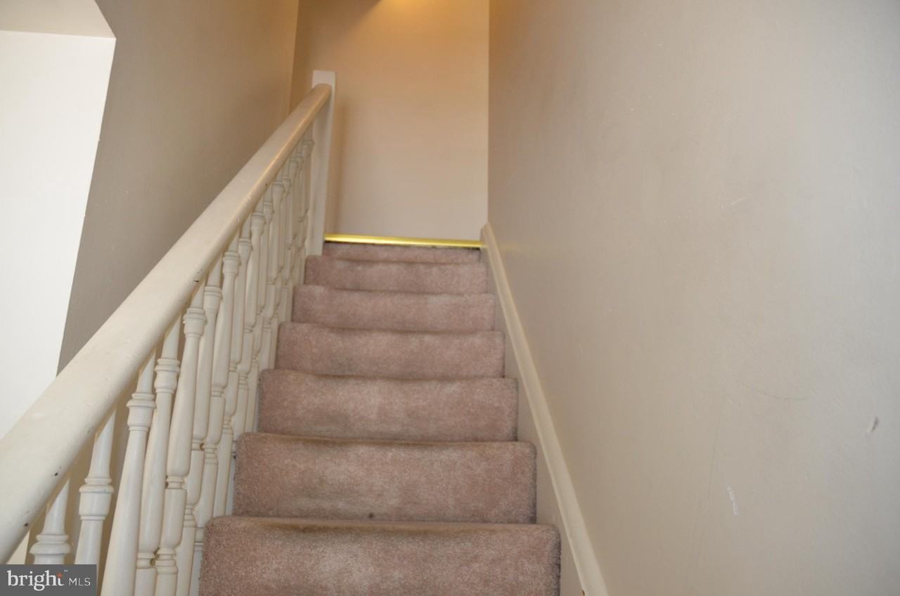 303 Commerce St #C - Photo 4 of 12