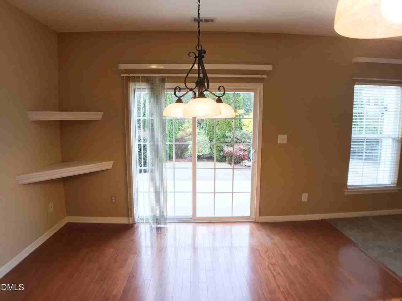 516 Arbor Crest Rd - Photo 7 of 29