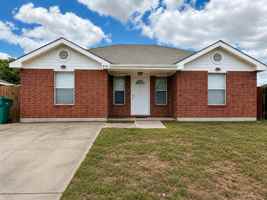 featured image of 810 W Falcon Ave