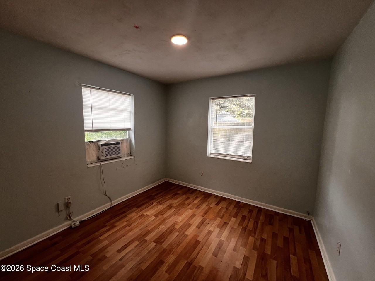 1199 Jordan Ct Ne #B - Photo 4 of 19