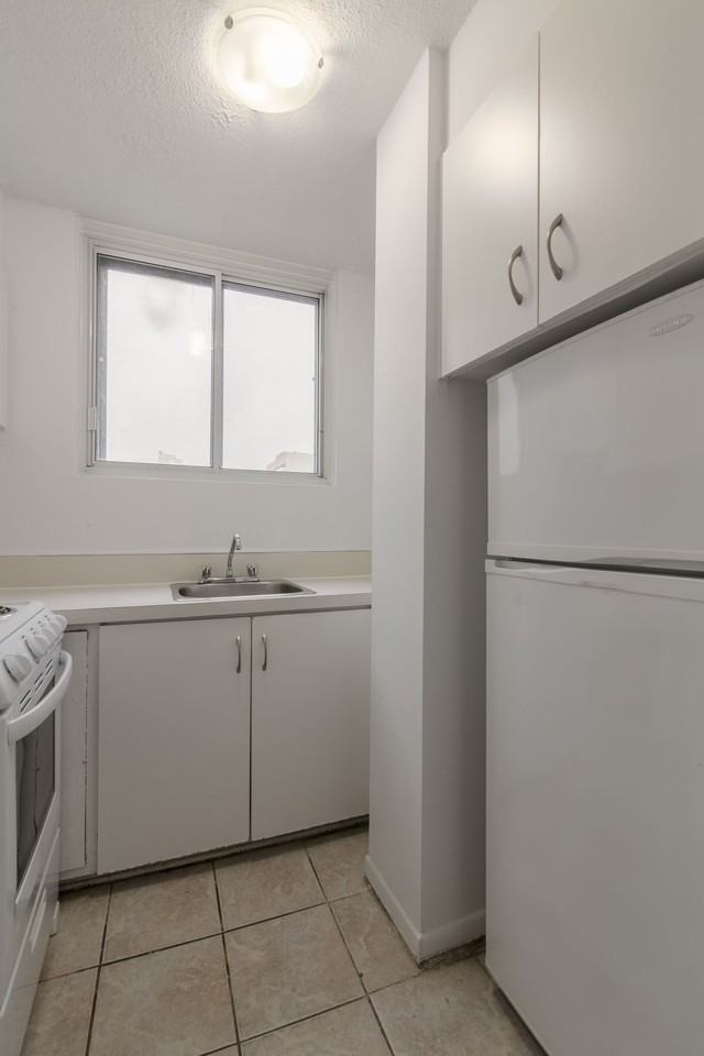 1975 Boul De Maisonneuve O — photo 3