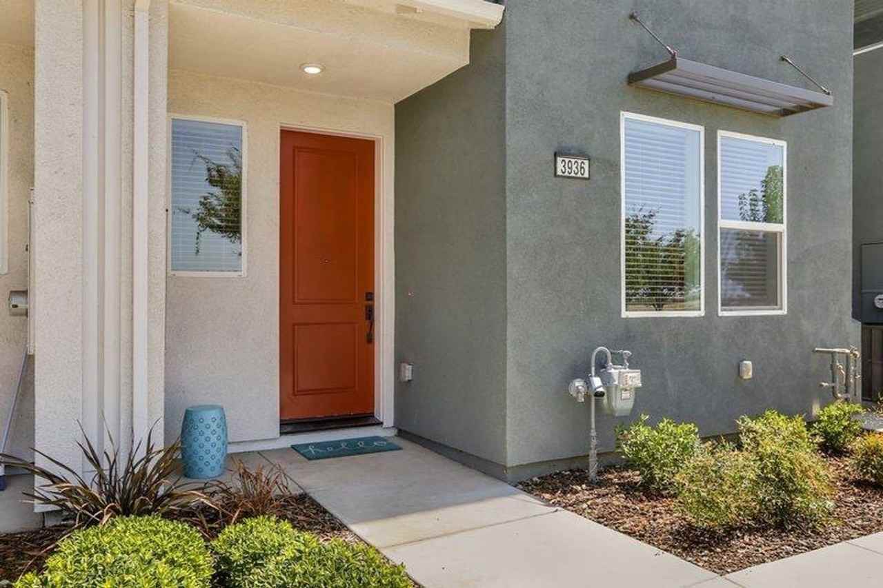 3936 E Commerce Way - Photo 2 of 26