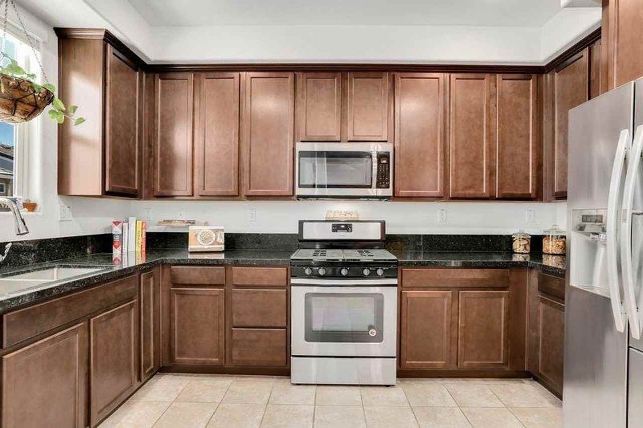3936 E Commerce Way - Photo 4 of 26