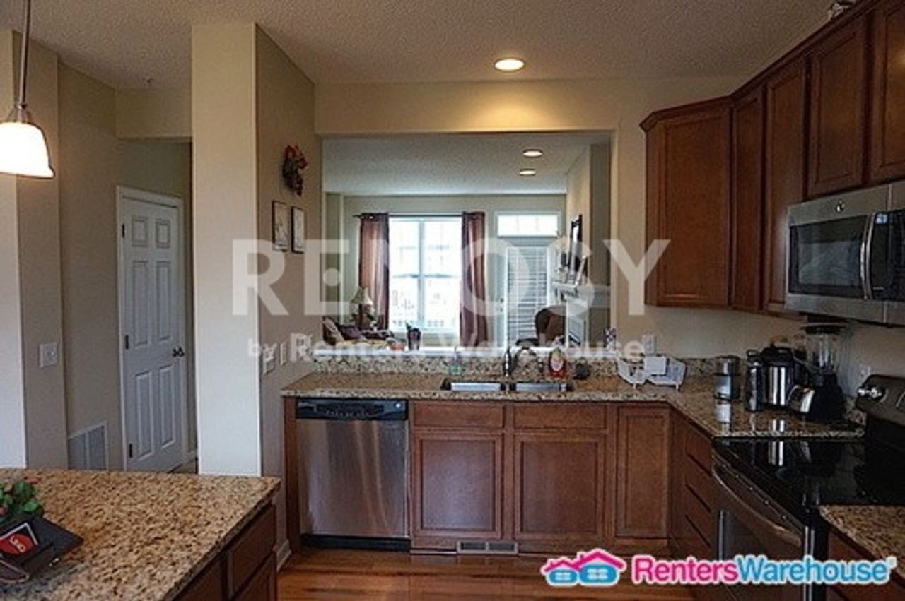 16981 72nd Ave N - Photo 4 of 14