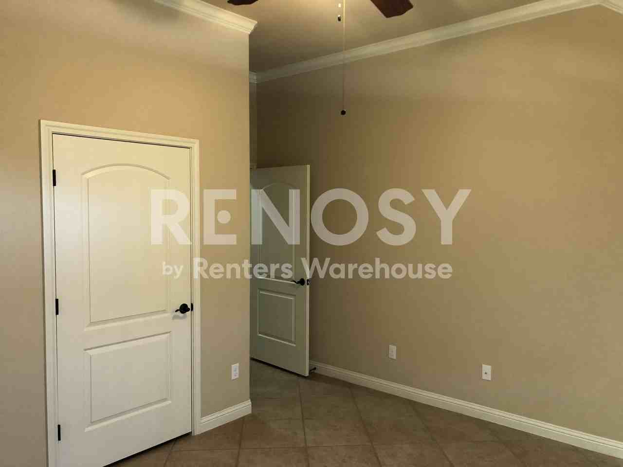 19421 Brent Knoll Dr - Photo 3 of 44