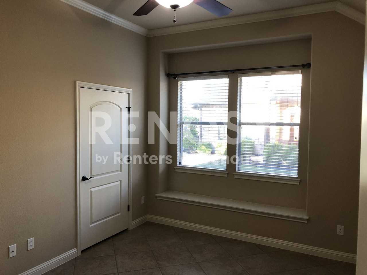19421 Brent Knoll Dr - Photo 7 of 44