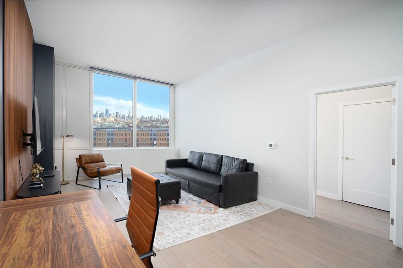 824 Madison St #1587125P - Photo 6 of 26