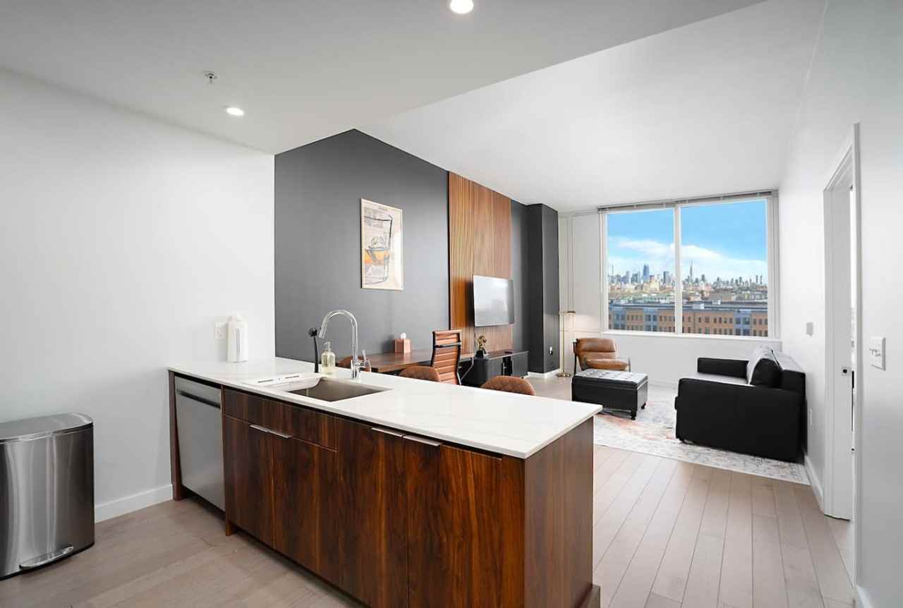 824 Madison St #1587125P - Photo 7 of 26