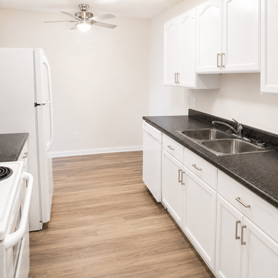 Ridgewood Manor - Photo 3 of 9