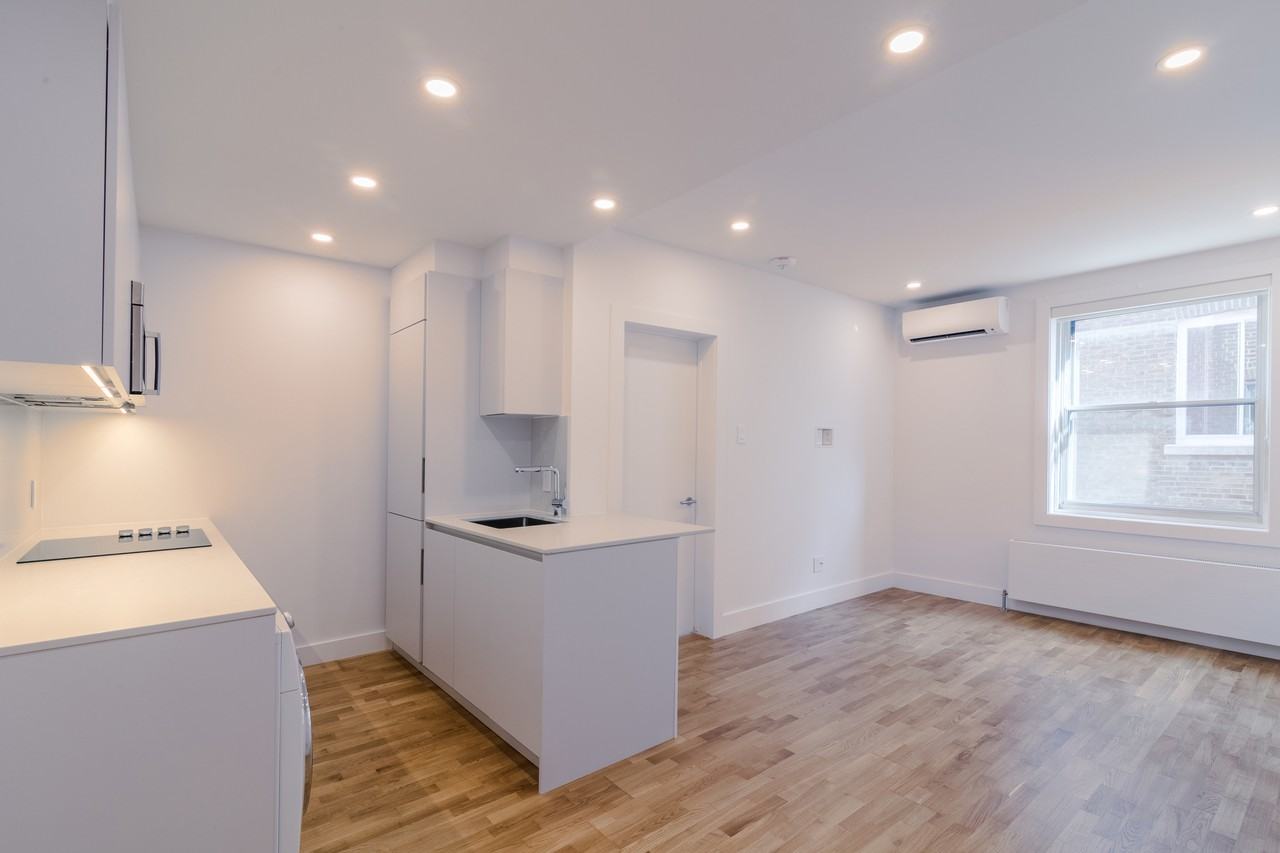 3495 Av Van Horne — photo 2