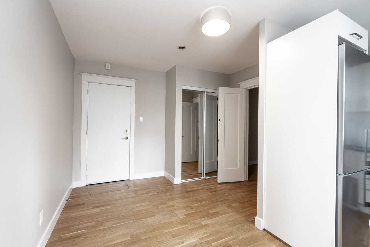 50 Gloucester Street - Photo 3 of 12
