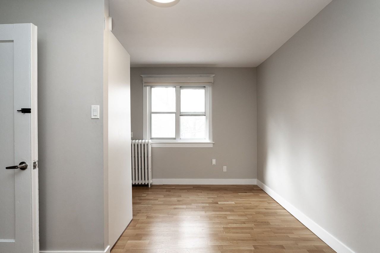50 Gloucester Street - Photo 6 of 12
