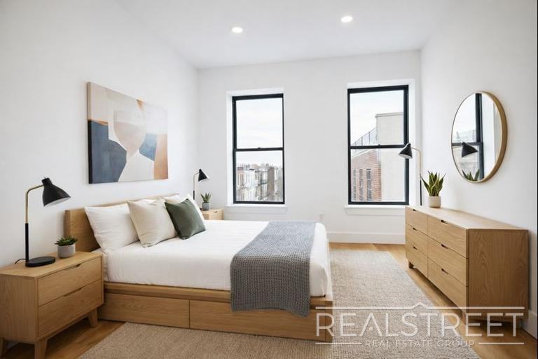 119 Ralph Ave #4B - Photo 4 of 7