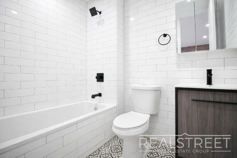 119 Ralph Ave #4B - Photo 5 of 7