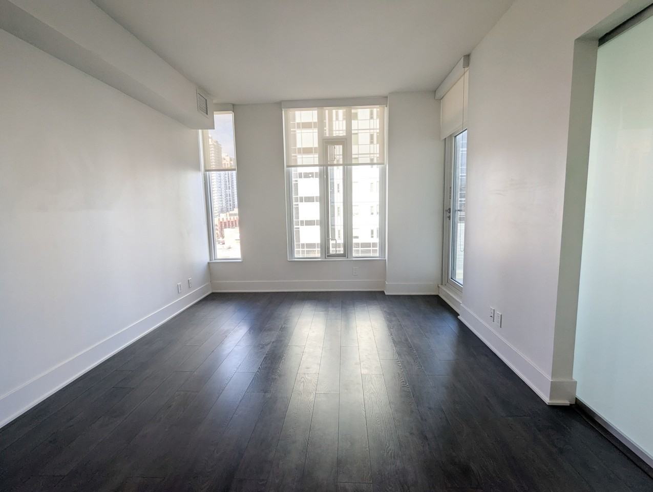 901 10 Avenue SW (The Mark ) - Photo 4 of 30