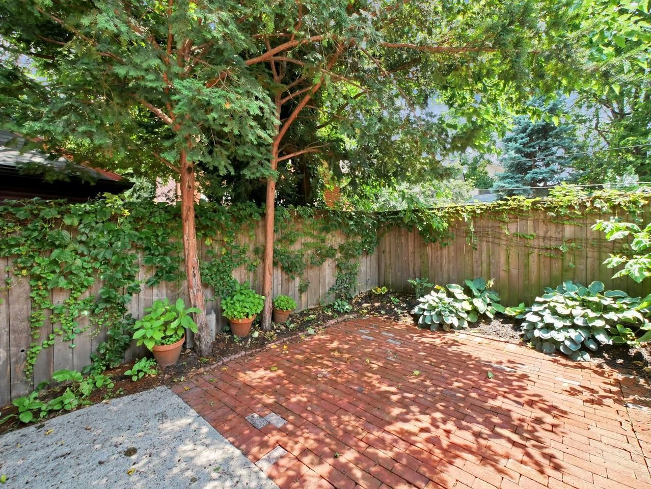 145 E Kossuth St #145 - Photo 6 of 18