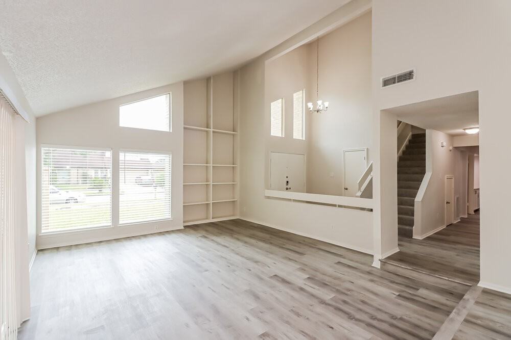 12406 S Garden St - Photo 6 of 17