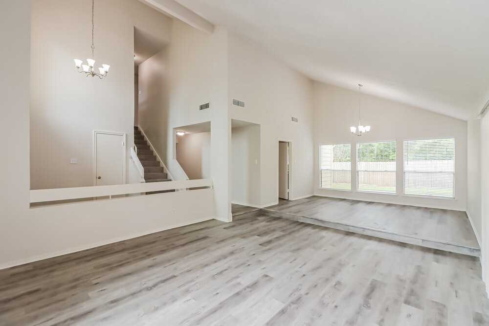 12406 S Garden St - Photo 7 of 17