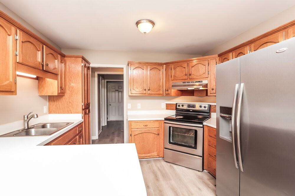 201 Jewell Ave - Photo 6 of 17