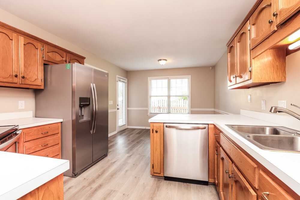 201 Jewell Ave - Photo 7 of 17