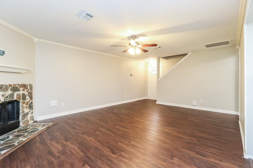 11710 Sandy Stream Dr - Photo 4 of 16