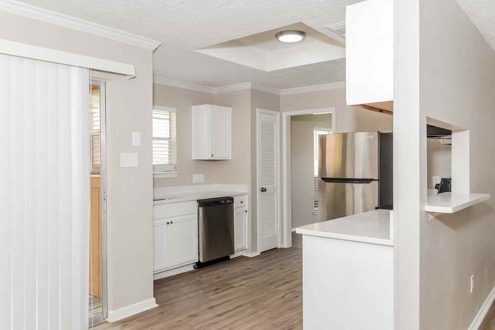 6926 Bullinger Dr - Photo 6 of 16