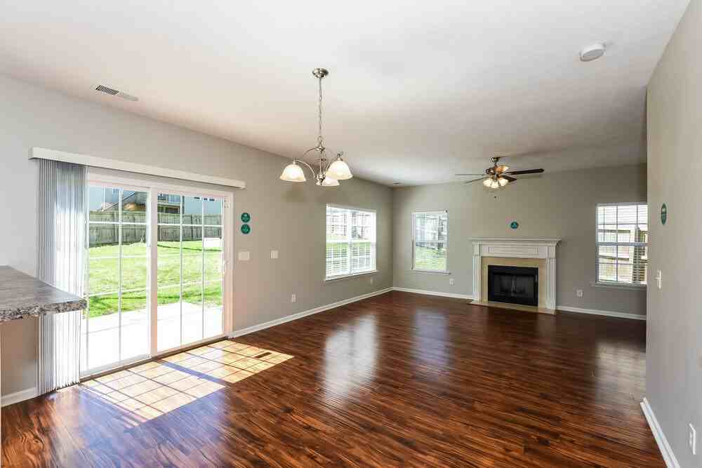 817 Sandworth Cv - Photo 6 of 17
