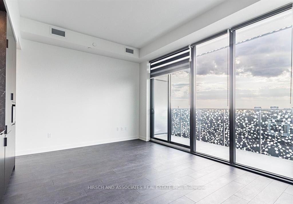 55 Charles Street East - Photo 10