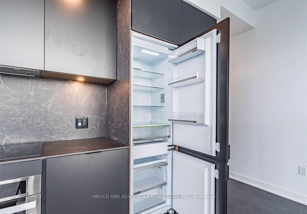 55 Charles Street East - Photo 12