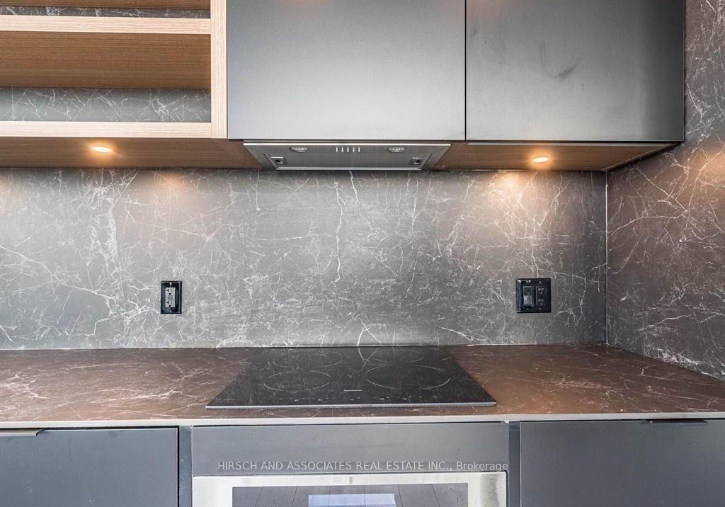 55 Charles Street East - Photo 14