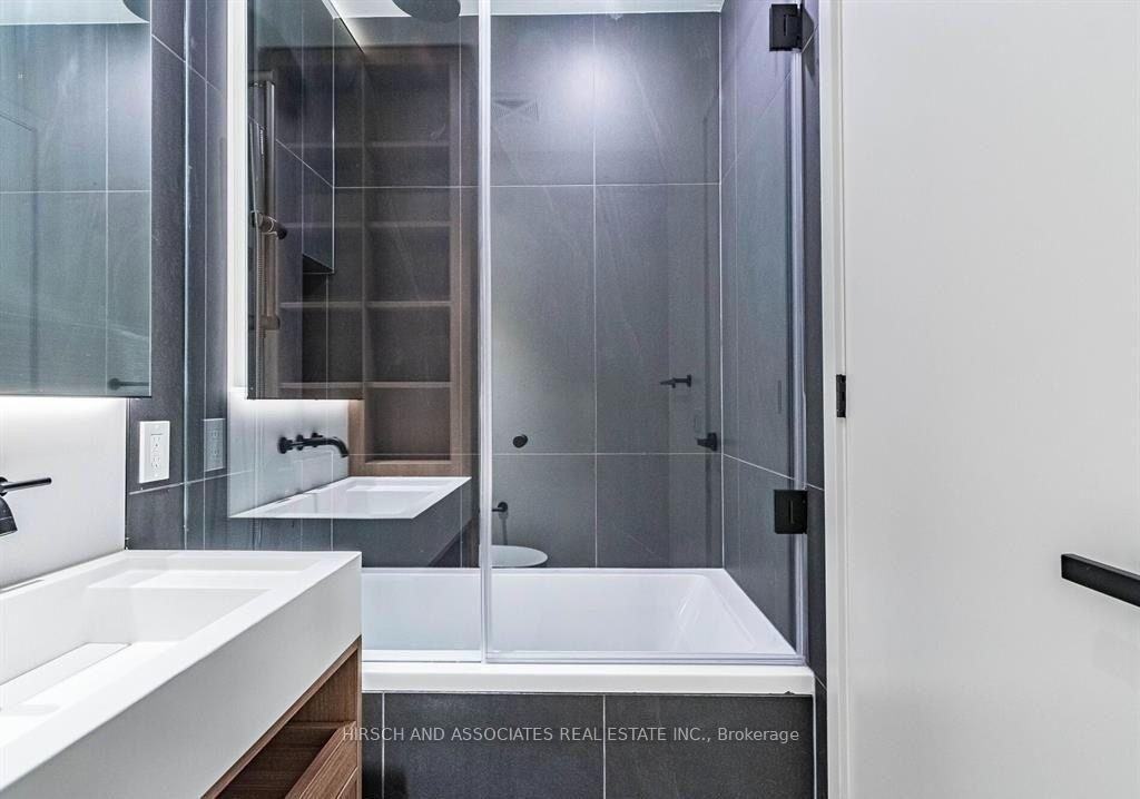 55 Charles Street East - Photo 22