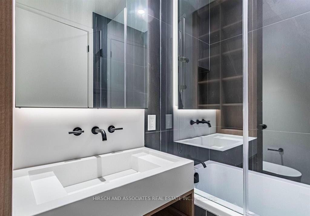 55 Charles Street East - Photo 23