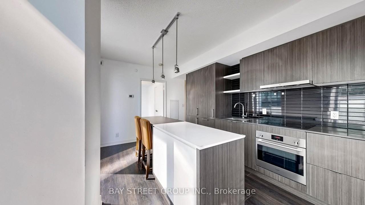 100 Harbour Street - Photo 8