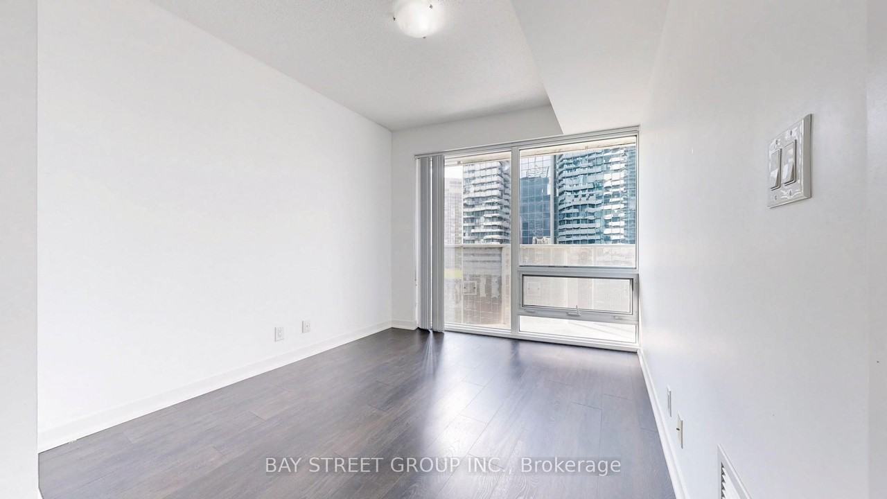 100 Harbour Street - Photo 12