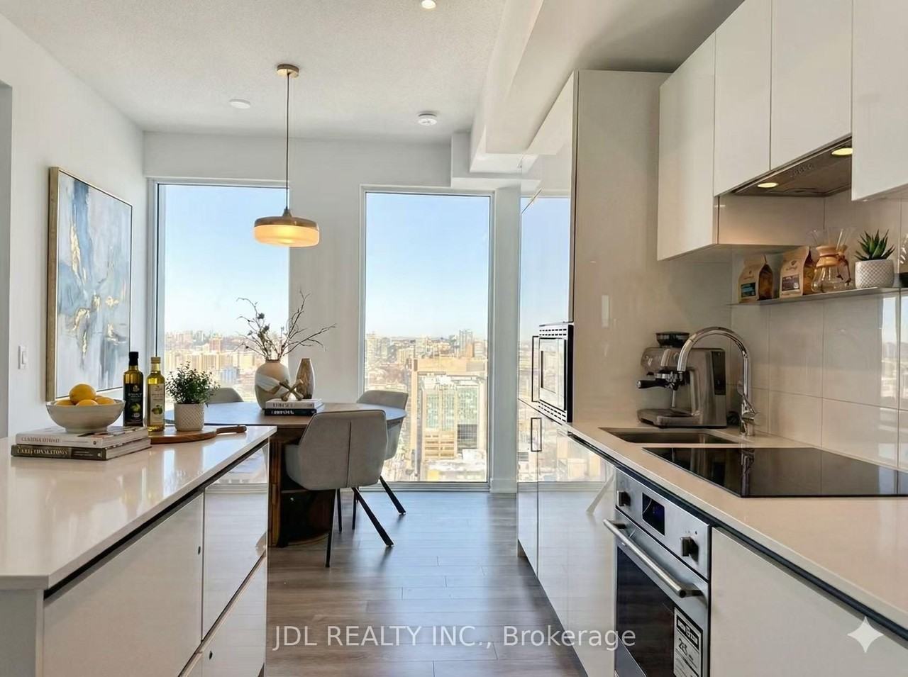 238 Simcoe Street - Photo 3