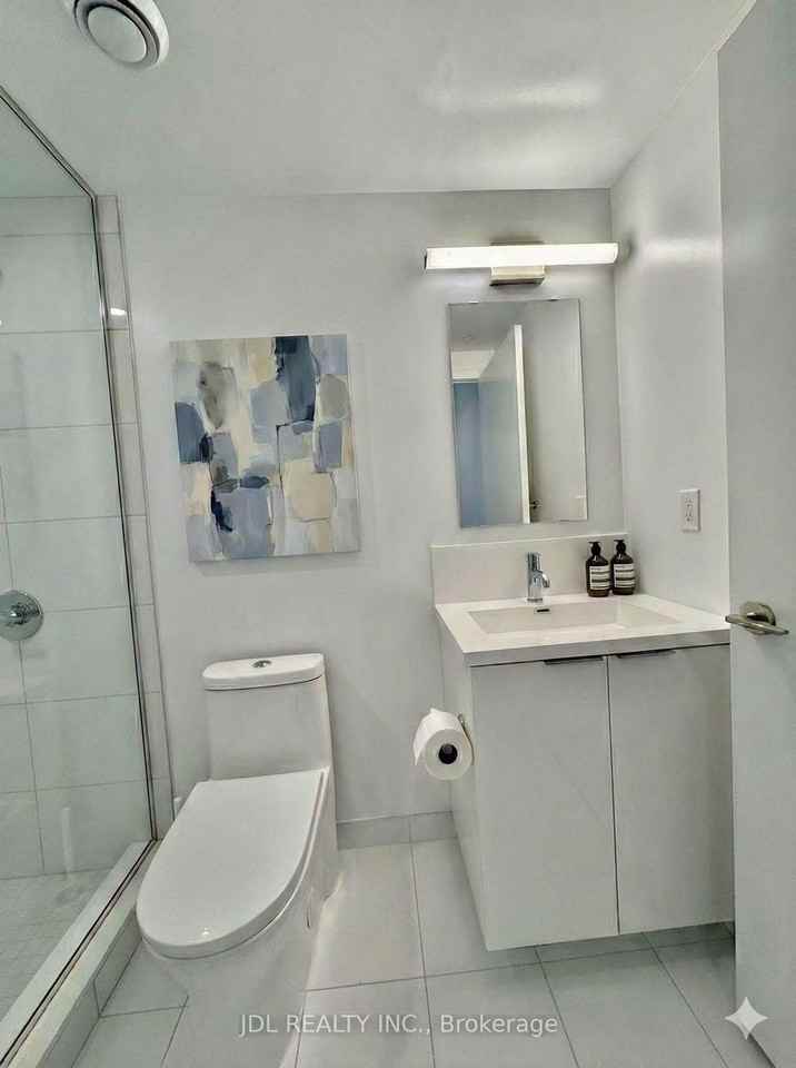 238 Simcoe Street - Photo 2